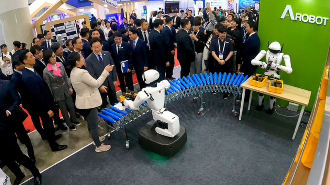 이재명 대통령 깜짝 방문한 FIX 2025, 성황리 폐막