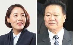 임수경 의원(왼쪽)과 북한의 최룡해 당비서 ⓒ더타임즈