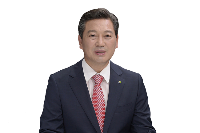 대구시 남구청 조재구 구청장이 ‘2020 자랑스런 한국인 인물대상’에서 행정발전 공헌부분 인물대상에 선정됐다.