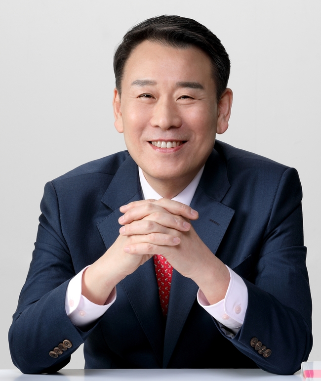 중구청장에 출마한 임형길 보좌관