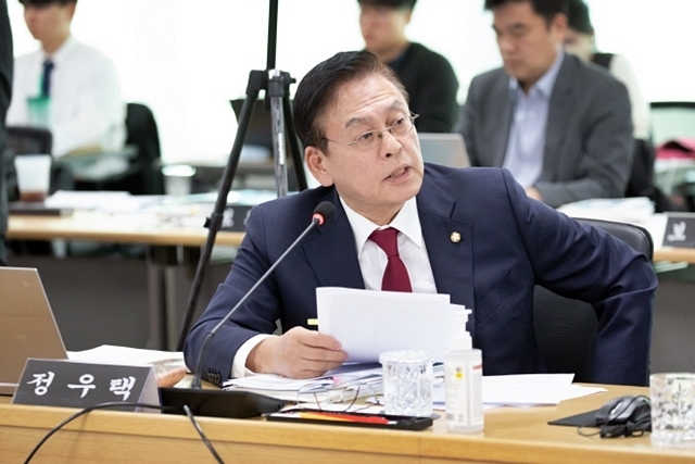 정우택 국회 부의장