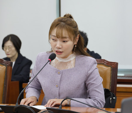 국회 보건복지위원회 김예지 의원