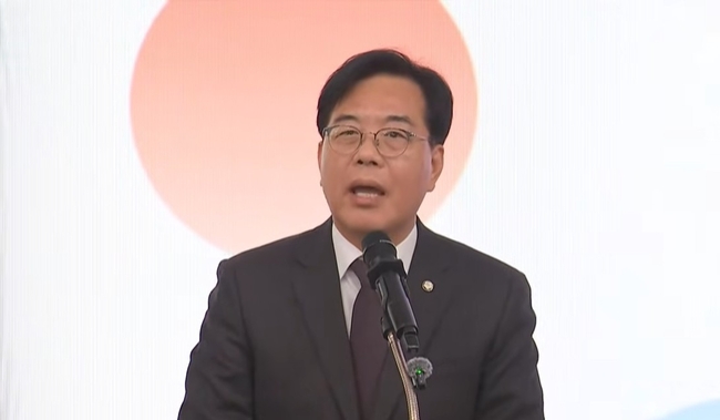 송언석 국민의힘 원내대표는 1월 2일 오후 대구 엑스코에서 열린 2026년 국민의힘 대구·경북 신년인사회에 참석해 최근 정국 상황과 특별검사 도입 필요성, 그리고 6월 지방선거 승리를 강조했다.