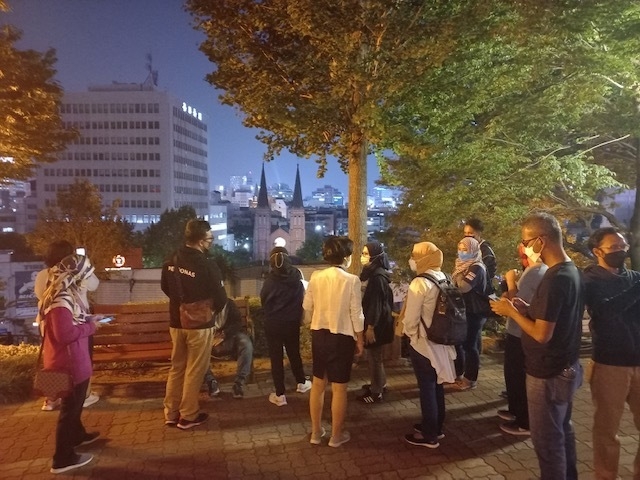 야간시티투어는 대구의 랜드마크인 83타워와 근대문화골목을 대상으로 진행됐다 